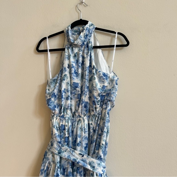 NWT Lulus Breezing Through White Floral Print Tiered Halter Midi Dress Medium - Picture 5 of 7